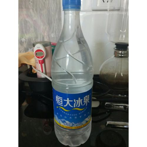 恒大冰泉饮用矿泉水125l12瓶箱装饮用水